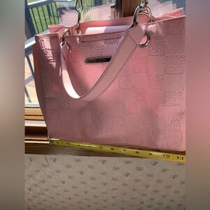 NWOT Steve Madden Stylish Pink Women’s Satchel Handbag shoulder strap never used